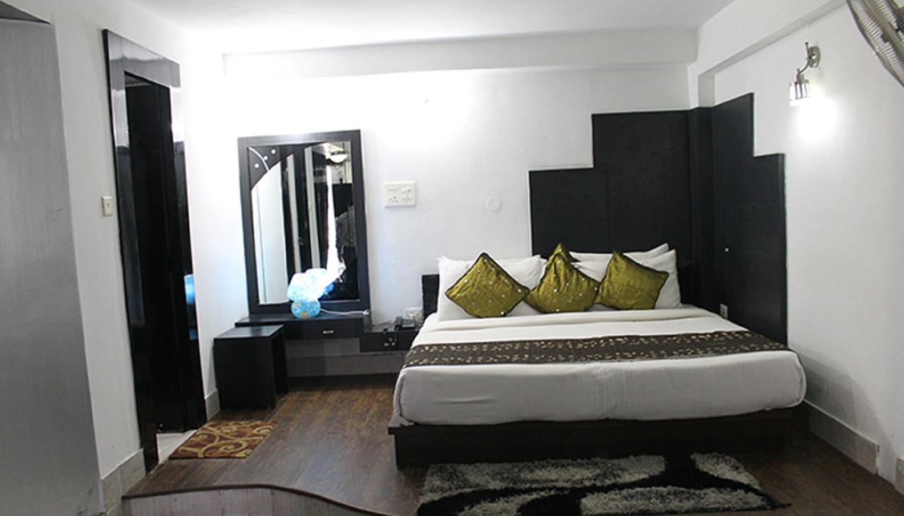 Aravali Clarks Inn Alwar Esterno foto
