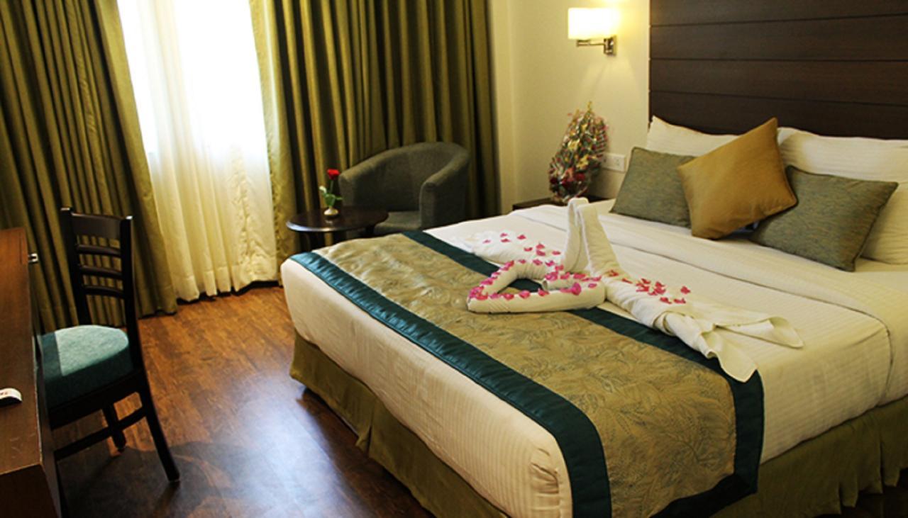 Aravali Clarks Inn Alwar Esterno foto