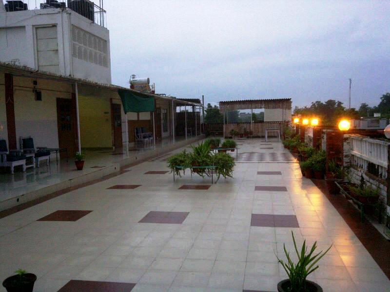 Aravali Clarks Inn Alwar Esterno foto