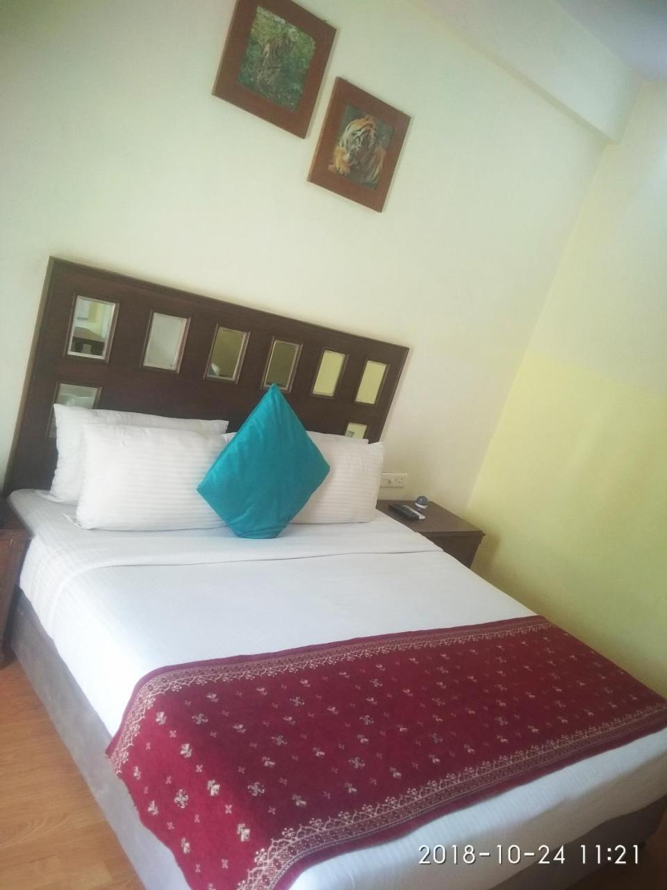 Aravali Clarks Inn Alwar Esterno foto